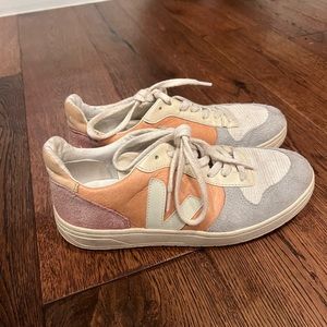 Nude Colorblock Veja Campo Sneakers Size 7